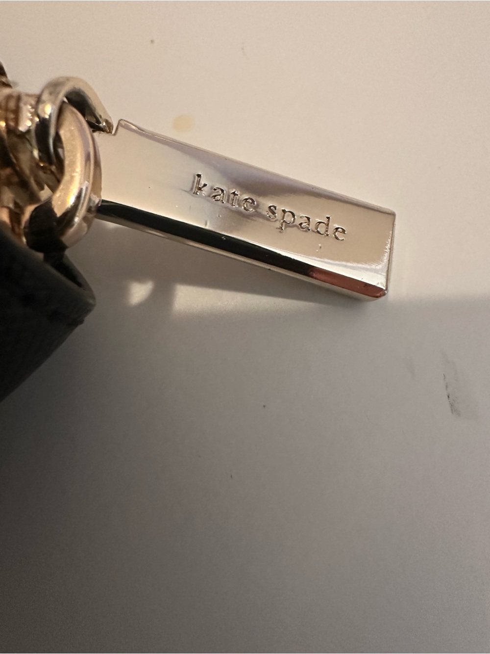 kate spade black saffiano zip-around wallet with gold logo - Picture 4 of 6